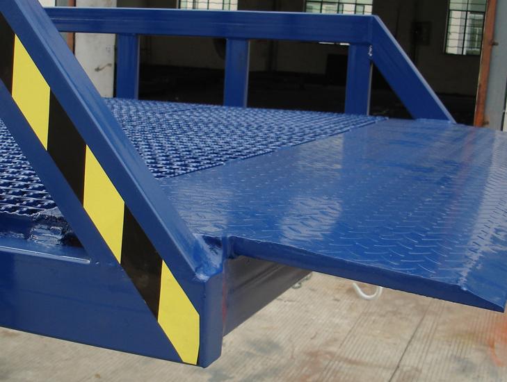 裝卸貨平臺 裝卸貨平臺